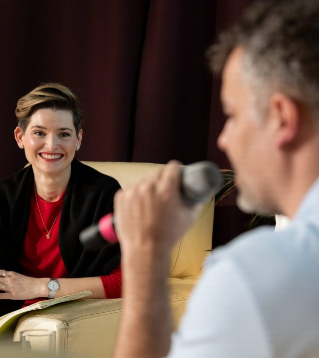 Martina Viktorie Kopecká a Petr Nilius během konference o duševním zdraví v ostravském centru Pant, pořádané Národním pedagogickým institutem.